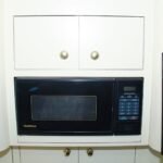 Paraíso: microondas interior