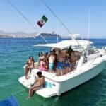 Paraíso: vista de popa con pasajeros